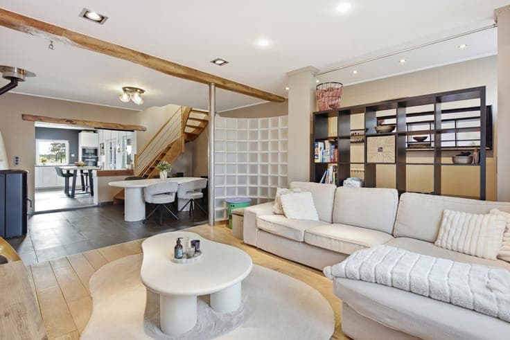 3-bedroom house with garden and cellars in excellent conditi