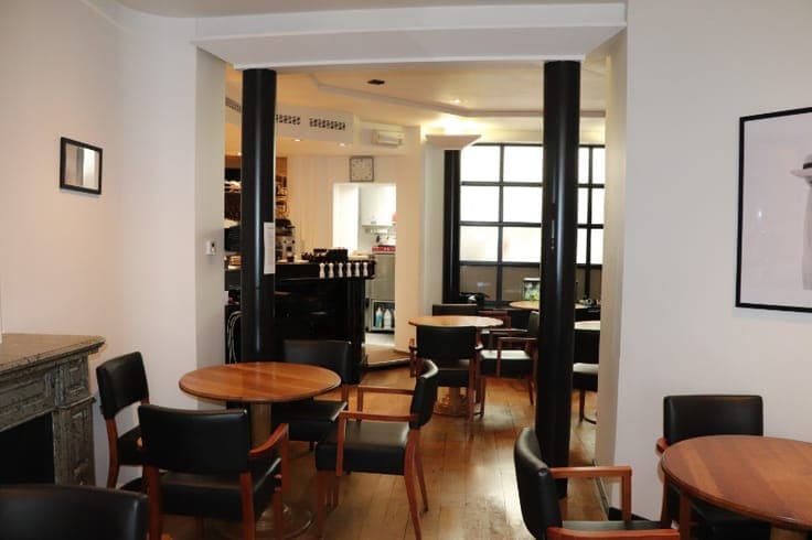 Opbrengsteigendom bestaande uit handelsruimte en duplex a...