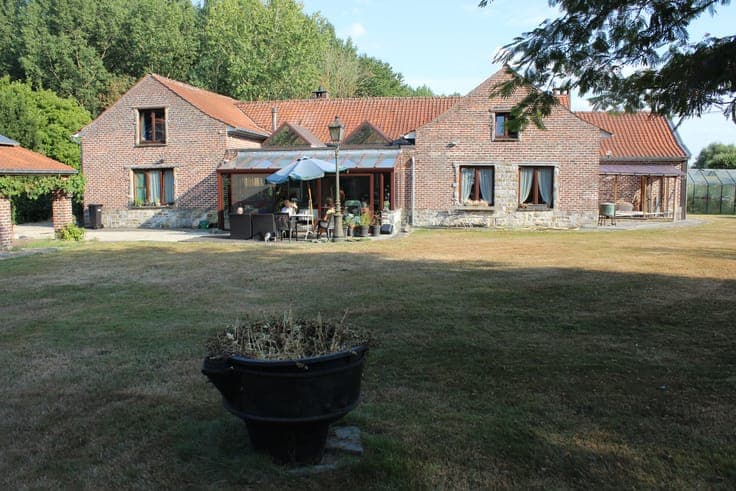Home with a large lot in Herne, on 2ha42a50ca