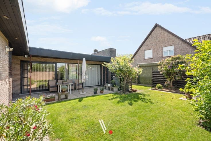 Bungalow met 4 slaapkamers nabij het Wallemotebos Izegem