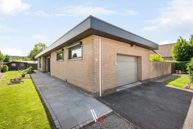 Bungalow met 4 slaapkamers nabij het Wallemotebos Izegem