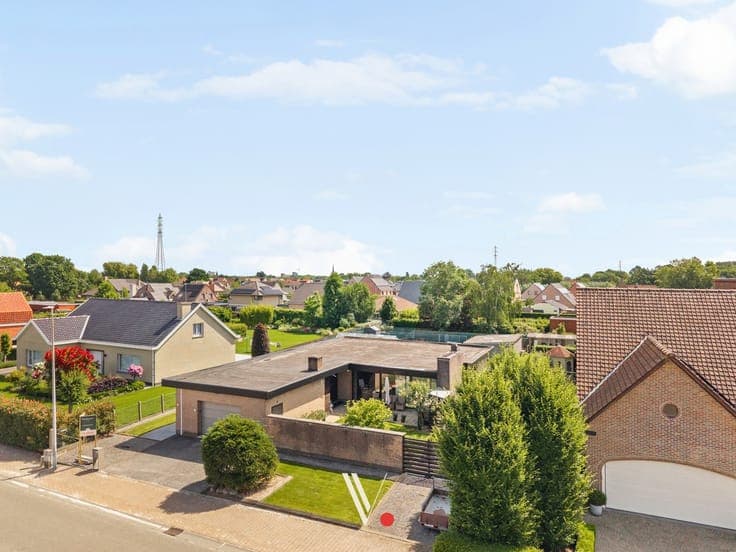 Bungalow met 4 slaapkamers nabij het Wallemotebos Izegem