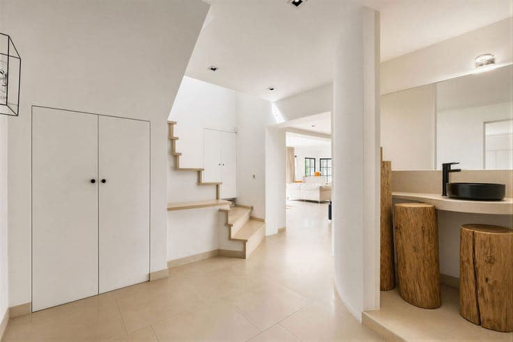 An exceptional property in a lush, green setting
