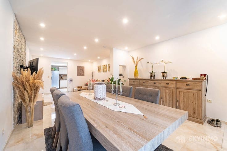 SUPERBE MAISON 4 CHAMBRES -PEB C -TERRASSE - GARAGE -SERAING