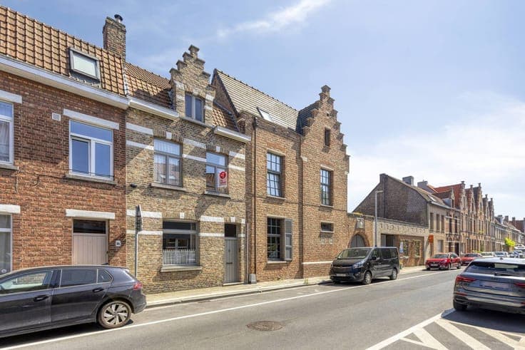 House for sale in Bruges opposite the Werfplein