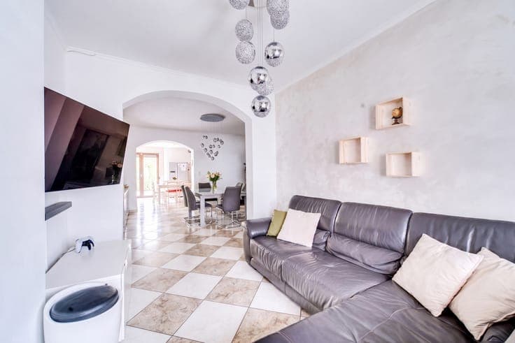 House in Charleroi Montignies-sur-Sambre