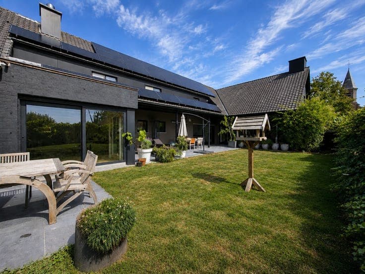 Exclusief wonen & ondernemen: imposante villa met volwaar...