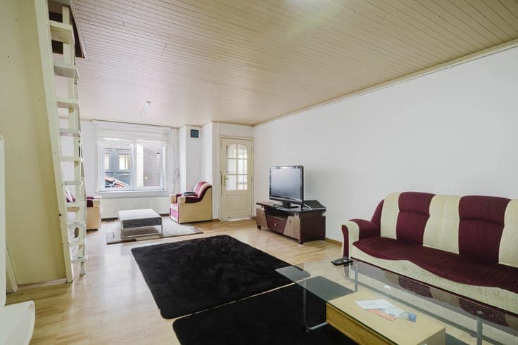 3-bedroom property in Ghent in need of renovation