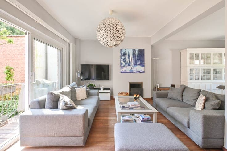 4-bedroom house with garage in Uccle