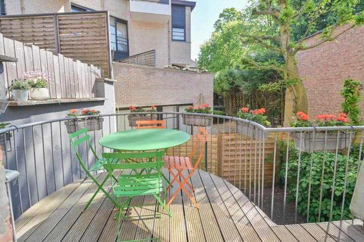 4-bedroom house with garage in Uccle