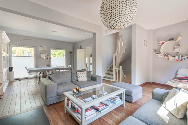 4-bedroom house with garage in Uccle