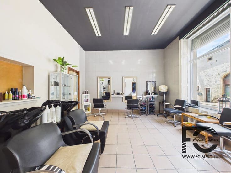 FOR SALE - Investment building Virton, 2 commercial spaces a