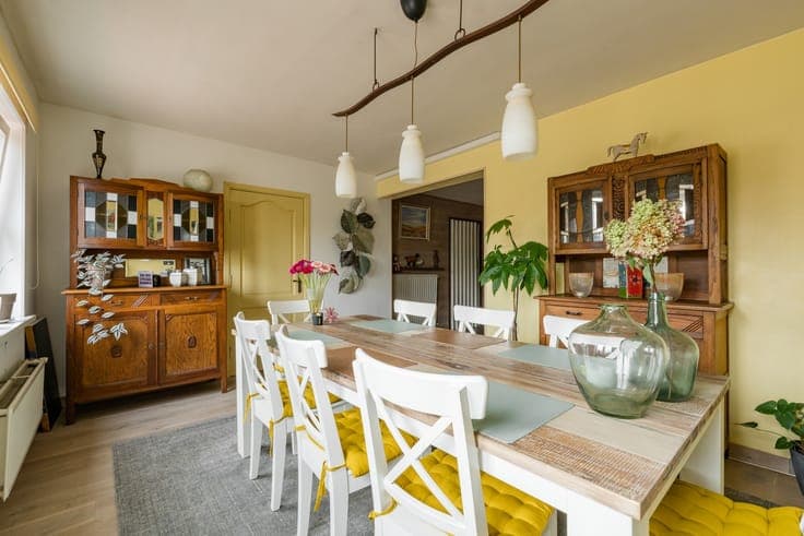 Veelzijdige woning met zorgmogelijkheden, werkruimte en t...