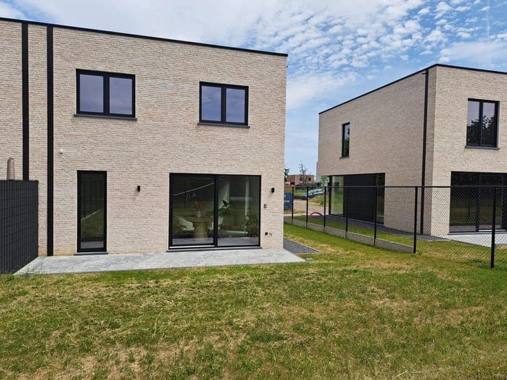 Sale - House Riemst - 379,000 €
