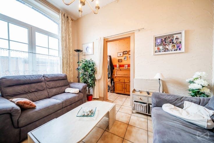Maison 2 façades à Wavre, 2 chambres + bureau, 117 m²