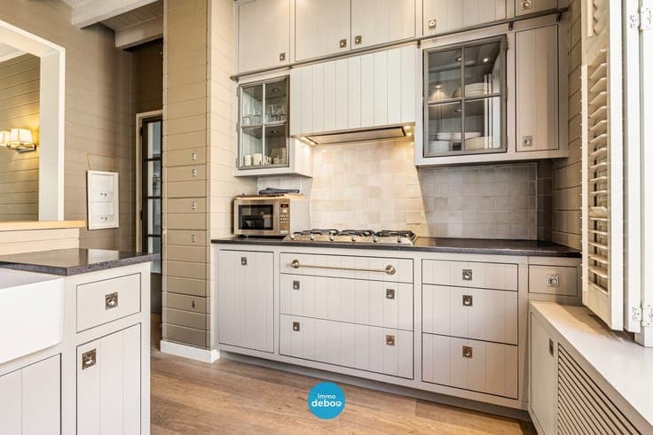 Karaktervolle woning met zuidgerichte stadstuin & wellness