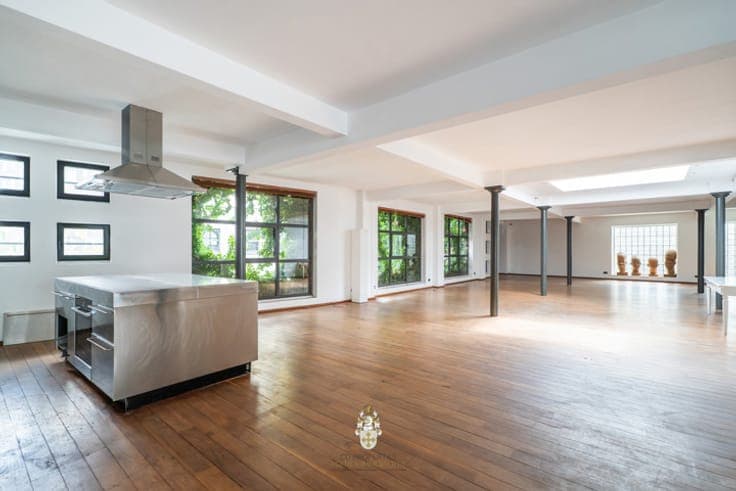 High-Potential Mixed-Use Building – In the Heart of Brussels