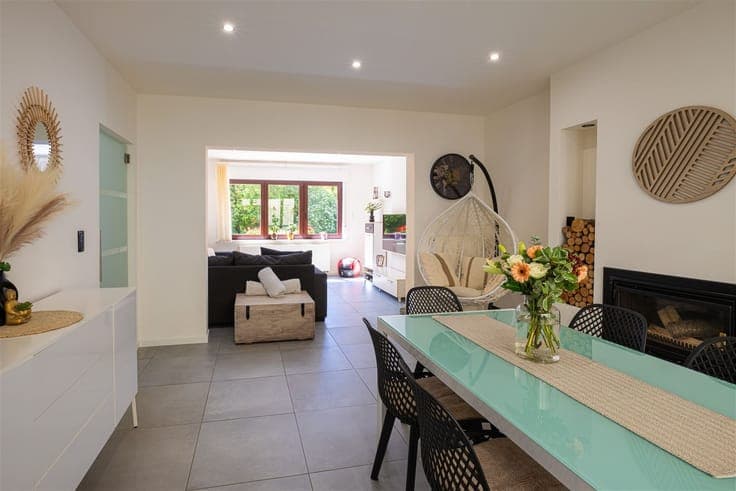 House with garden in prime location!