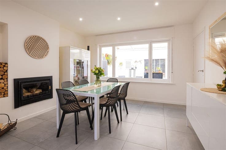 House with garden in prime location!