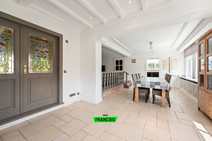 Charming house with 4 bedrooms and 2 bathrooms offering com…