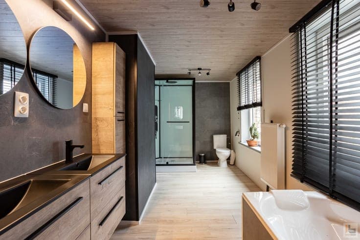 Volledig gerenoveerde woning met 4 slaapkamers in het cen...