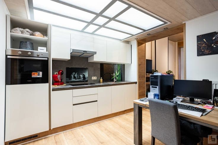 Volledig gerenoveerde woning met 4 slaapkamers in het cen...