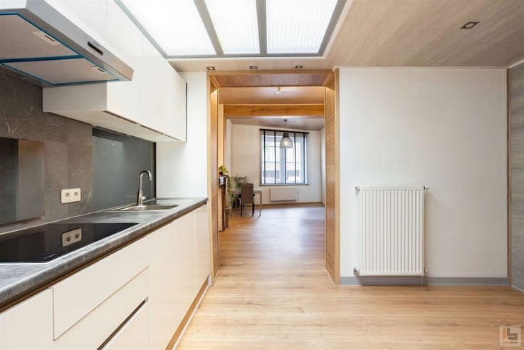 Volledig gerenoveerde woning met 4 slaapkamers in het cen...