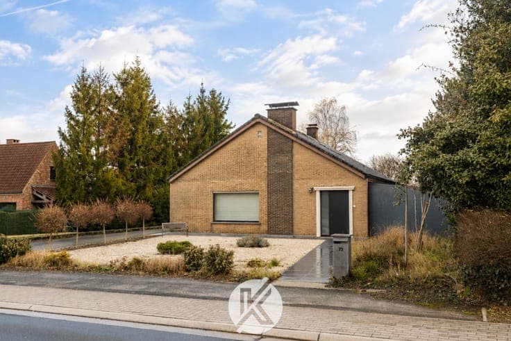 Ruime woning met uitzicht op omliggend landschap
