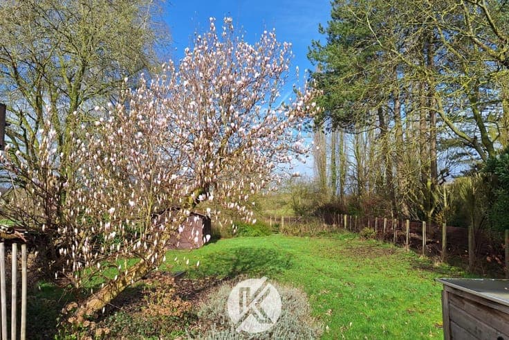 Ruime woning met uitzicht op omliggend landschap