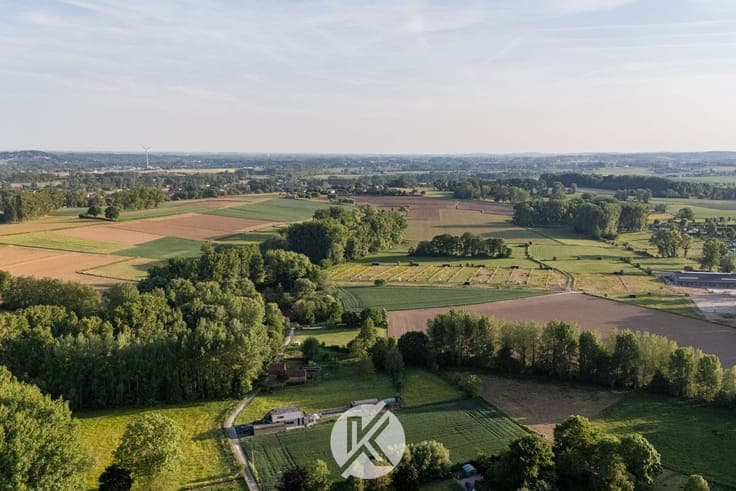 Ruime woning met uitzicht op omliggend landschap