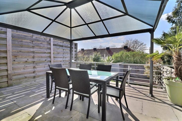 Sale - House Charleroi - 190,000 €