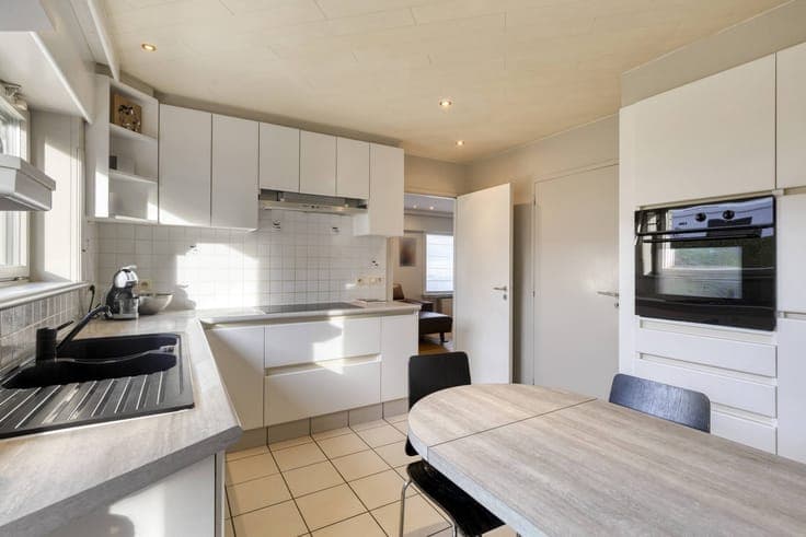 Ready to move in bungalow on 898m² for sale in Wevelgem!