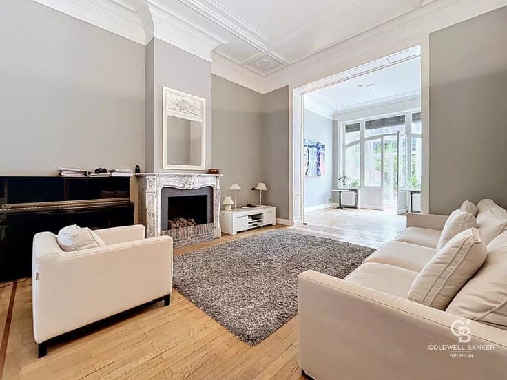 Place Brugmann | Magnificent 5-Bedroom Mansion with South-We