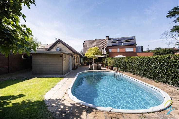 House in Zele