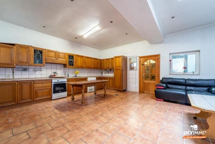 IMMEUBLE MIXTE 369 m² – TRIPLE ACCÈS – POTENTIEL ÉNORME