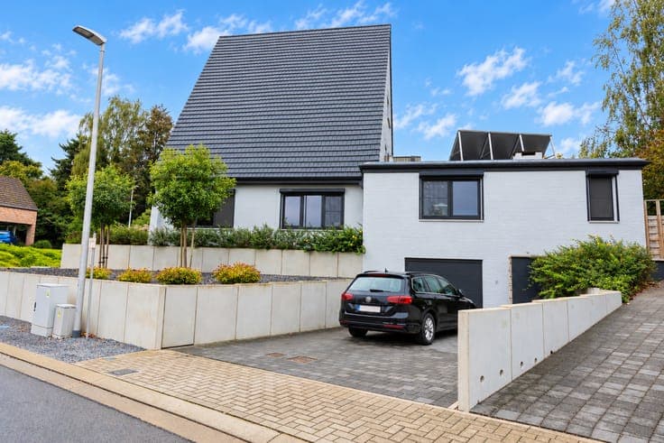 House in Hoeselt