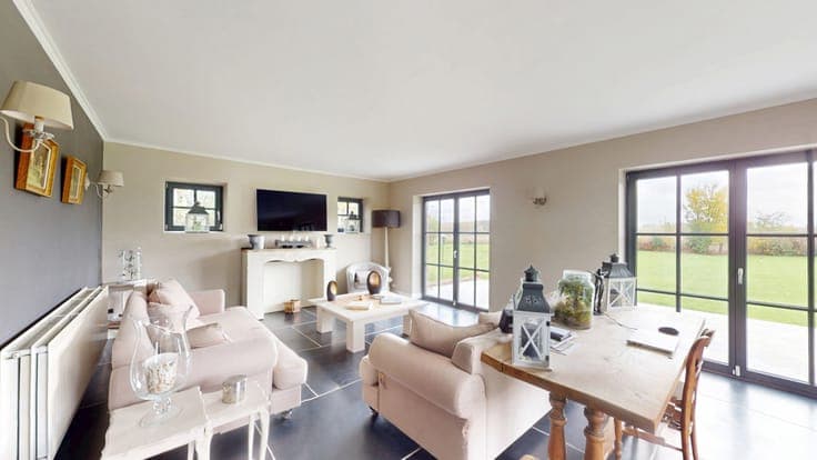 Exceptional property with breathtaking views and potential