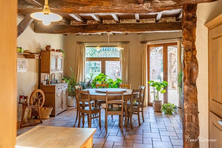 Charming house with meadow on approximately 2.5 hectares in