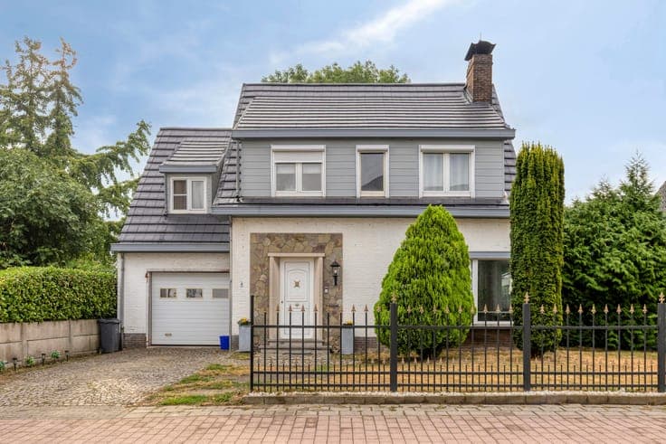 House in Nijlen Bevel
