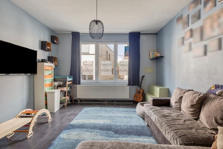 Gezellige starterswoning met 5 slaapkamers en ruime tuin ...