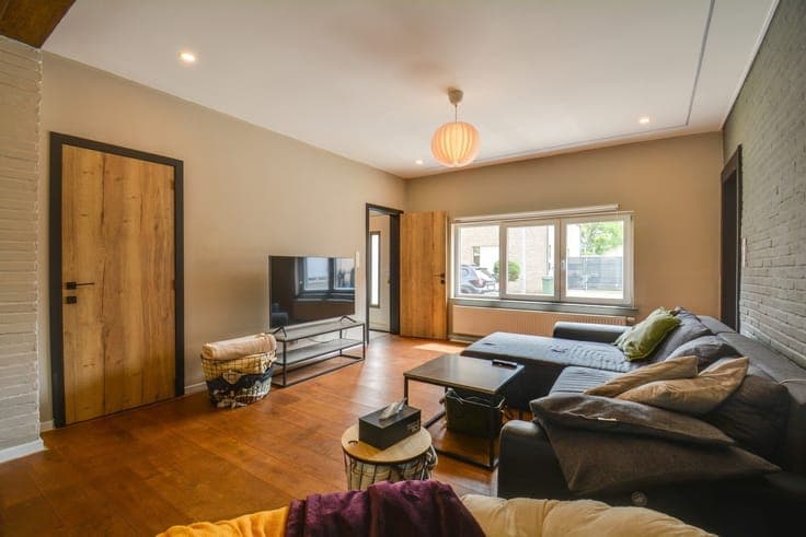 Ready to move in house with extension possibilities in Hofst