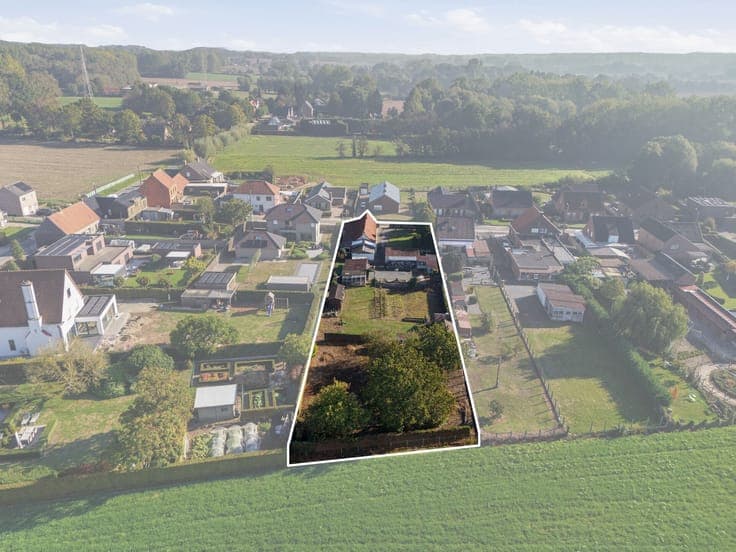 Dream location in Anzegem: 3,550 m² with a magnificent count