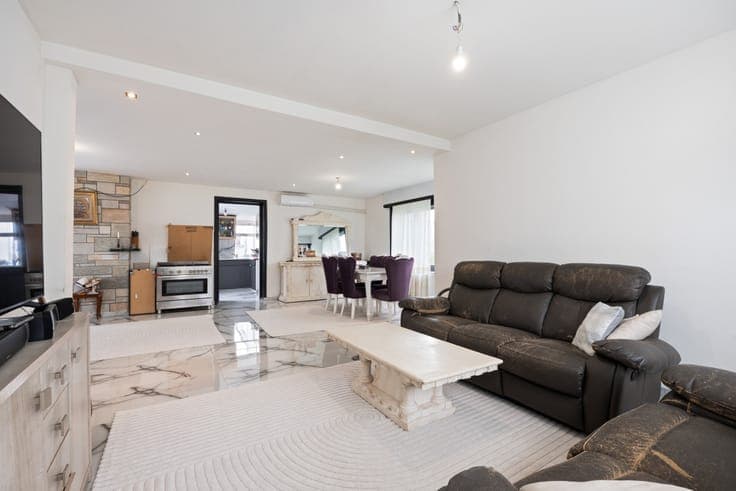 For sale: detached house in Beveren