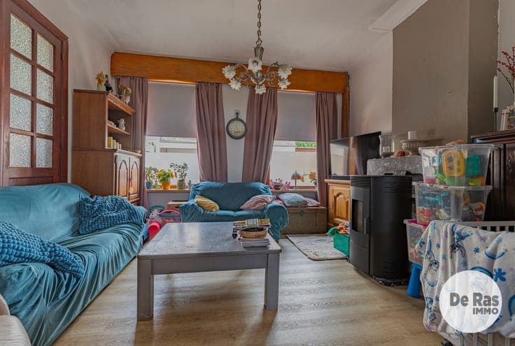 LEDE - Te renoveren woning met 4 slaapkamers nabij centrum