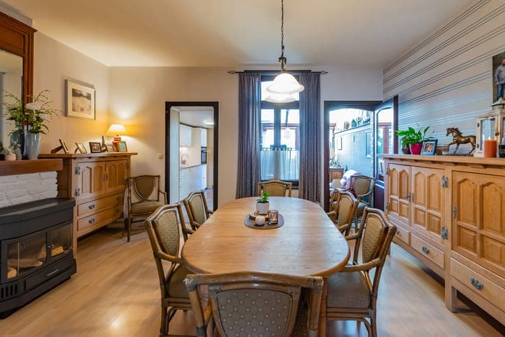3-bedroom house with potential in Huizingen