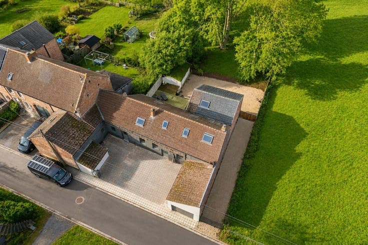 Spacious 4-bedroom house in Orp-Jauch