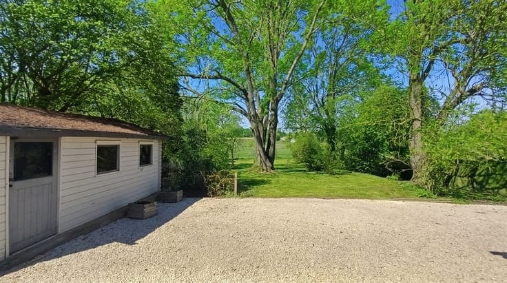 Spacious 4-bedroom house in Orp-Jauch