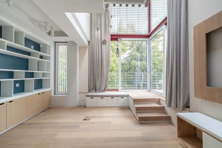 Uccle, contemporary house with professional practice