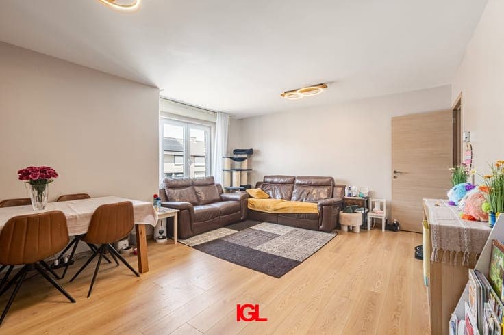 Property with south-facing garden for Sale in Sint-Pieter...