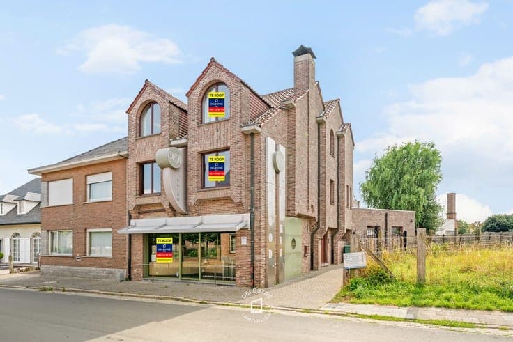 Uitzonderlijk ruime (handels) woning (300 m²) met atelier...
